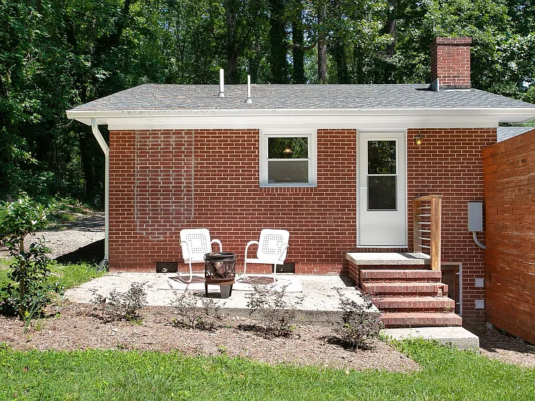 433A Northside Dr — Photo 17