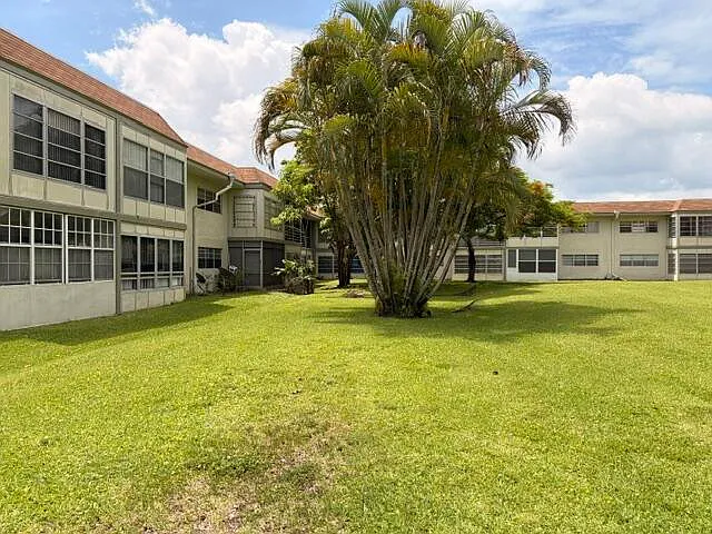 607 S State Road 7 #1G — Photo 25