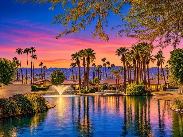 203 Wild Horse Dr, Palm Desert, CA 92211