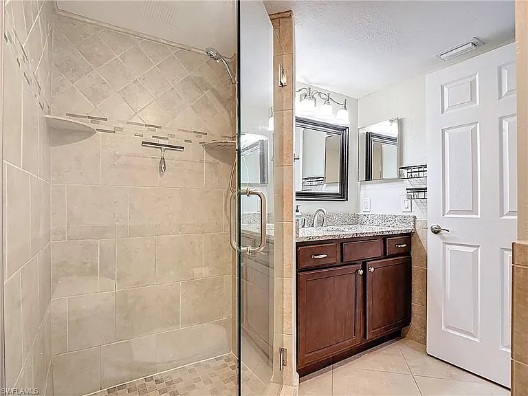 729 Landover Ct #102 — Photo 11