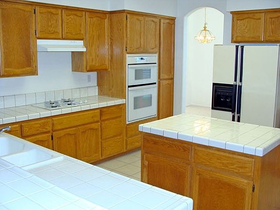 5th image of 237 Luna Cir