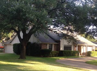 1500 Waltham Ct, Arlington, TX 76012