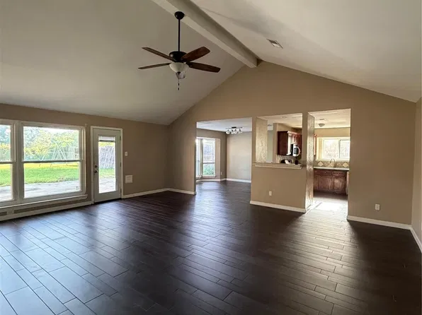 2118 Aberdeen Dr, League City, TX 77573