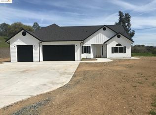 17500 Harvard Mine Rd, Jamestown, CA 95327