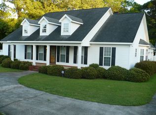 90 Whippoorwill Dr, Warner Robins, GA 31088