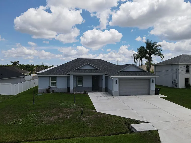 5673 NW Whitecap Rd — Photo 2