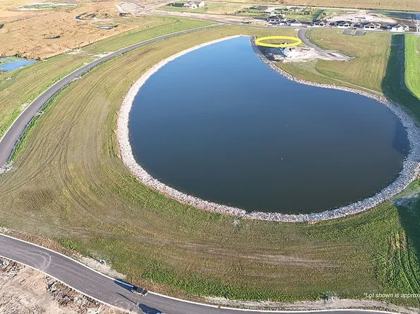 611 Cambree Ct, Aberdeen, SD 57401