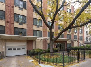 540 W Roscoe St APT 370, Chicago, IL 60657