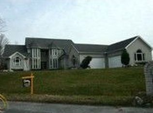 554 Pine Crest Ct, Addison Twp, MI 48367