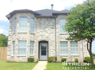 1703 Bluffview Dr, Balch Springs, TX 75180