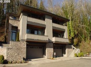 6612 NW Meridian Ridge Dr, Portland, OR 97210