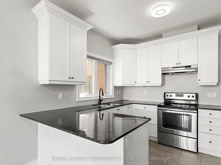 1818 Lamstone St — Photo 9