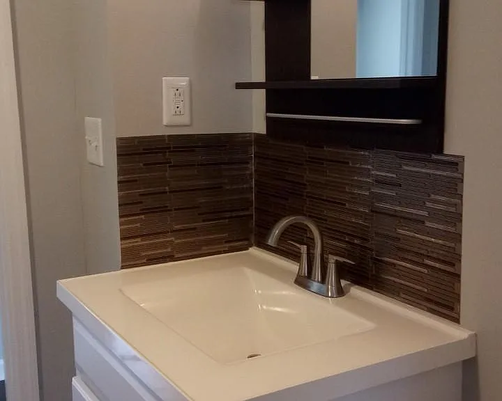 301 Thompson Rd — Photo 18