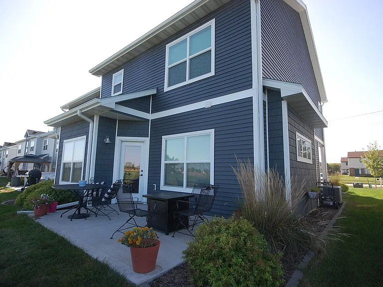 1218 S Linn St — Photo 4