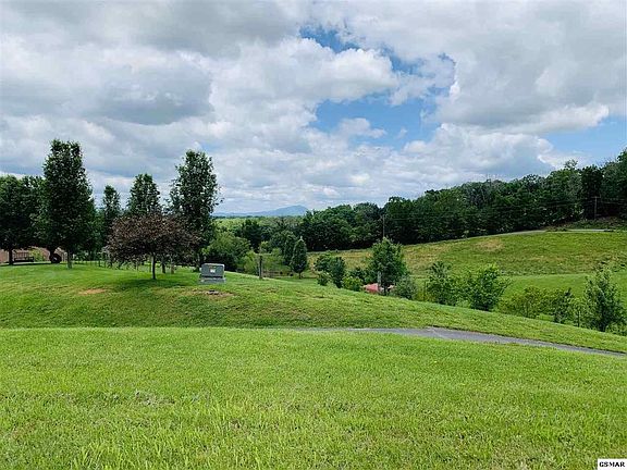 3rd image of 8 Amanda View Way