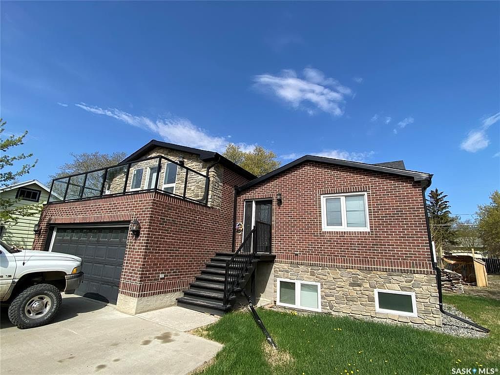 210 Railway AVENUE W, Kindersley, SK S0L 1S0 MLS SK930096 Zillow