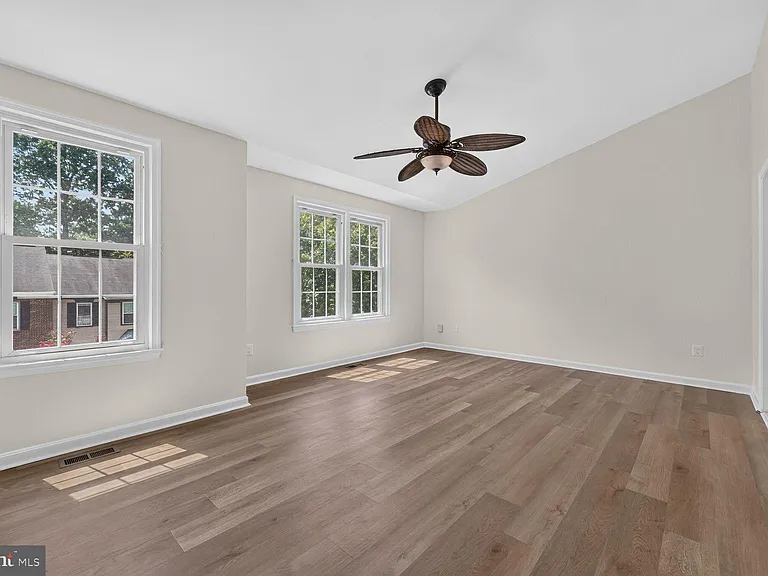 6374 English Ivy Way — Photo 9