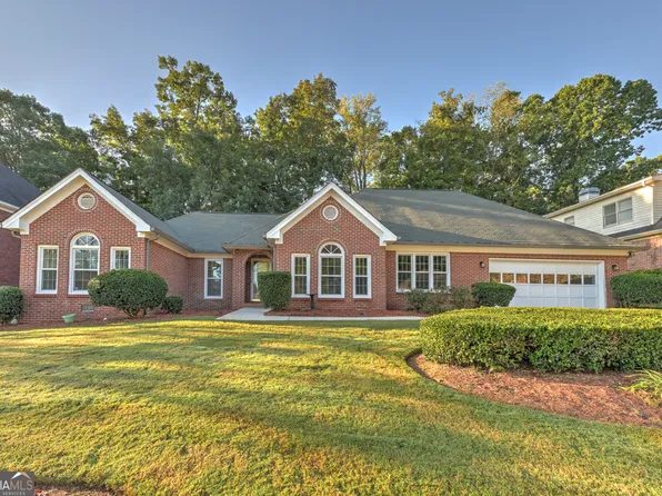 6257 Southland Forest Dr, Stone Mountain, GA 30087