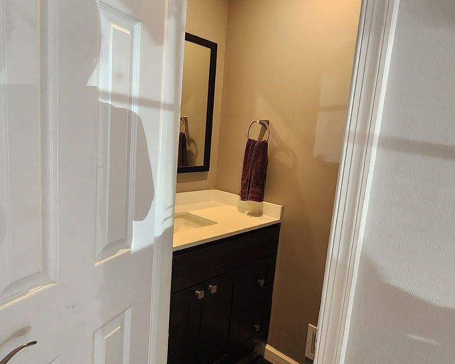 Half bathroom between family room and kitchen on 1st floor