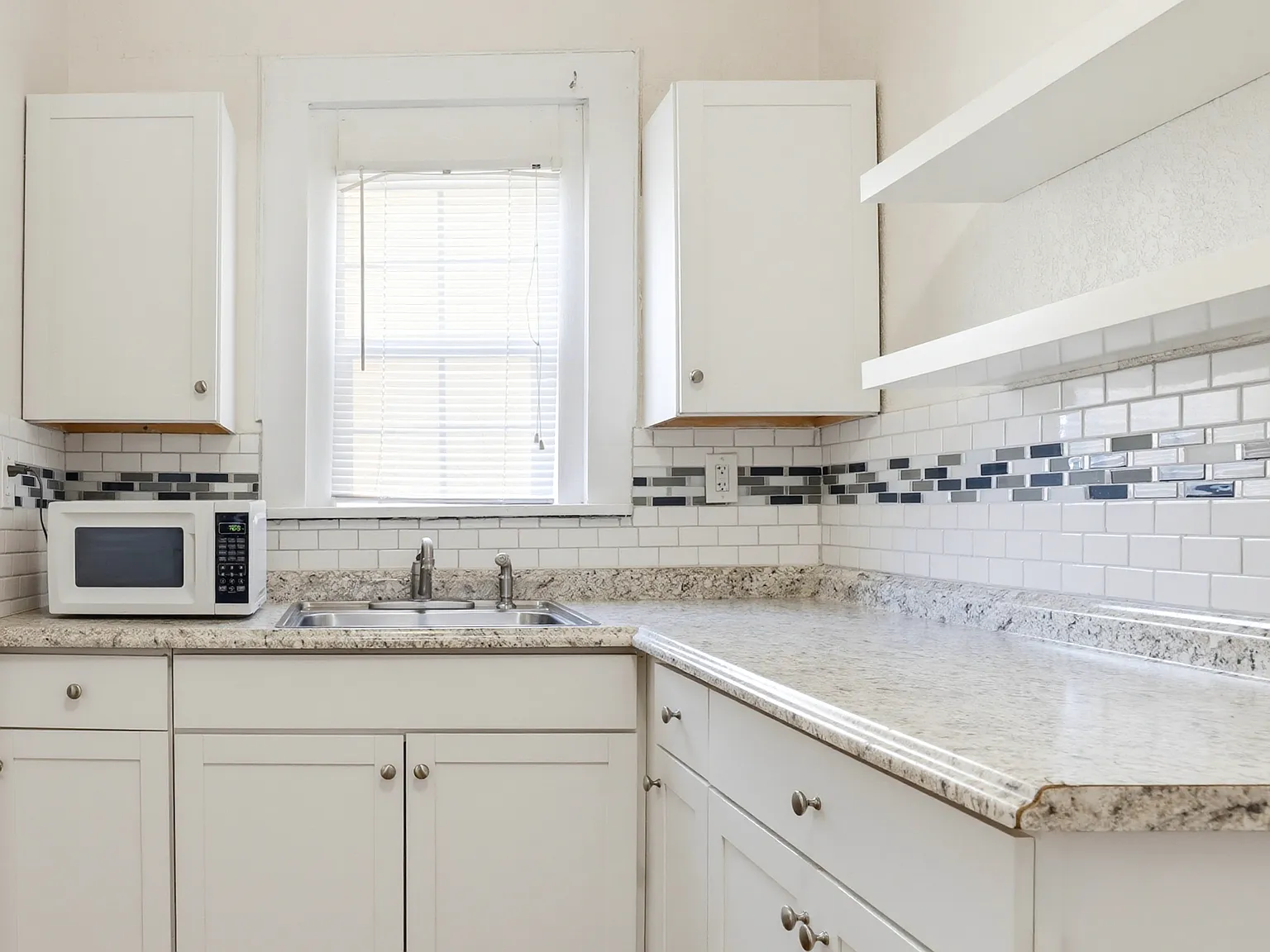 1 bed, 646 sqft, $945 — Photo 4