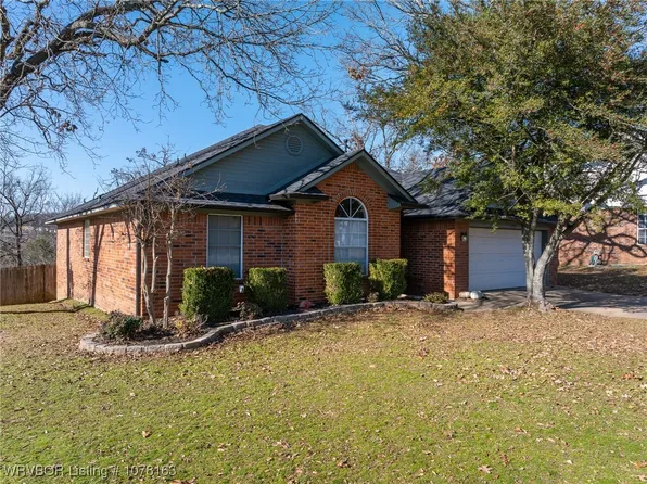 1205 Butterfield Trl, Van Buren, AR 72956