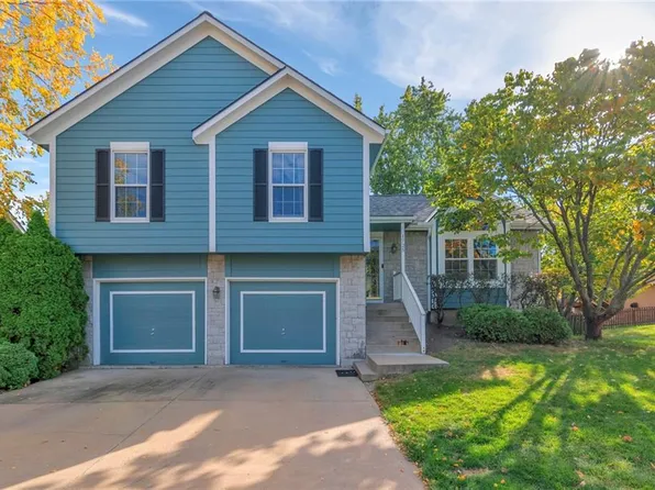 1725 SE 12th St, Lees Summit, MO 64063