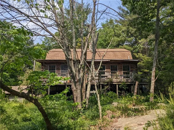 1698 Putnam Pike, Glocester, RI 02814