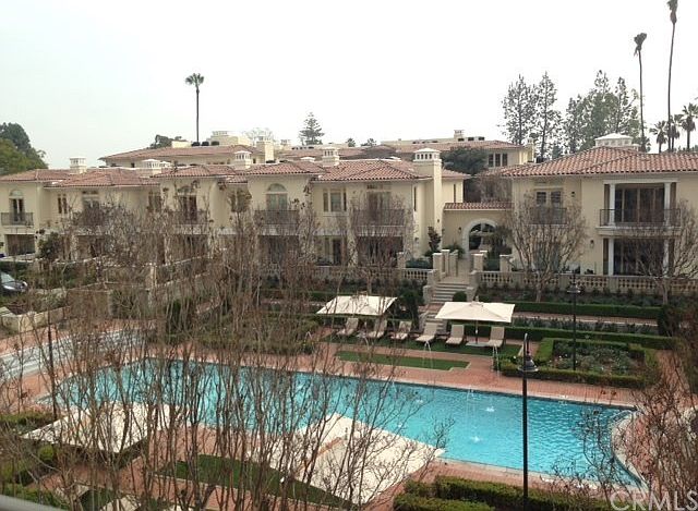 1st image of 196 S Orange Grove Blvd