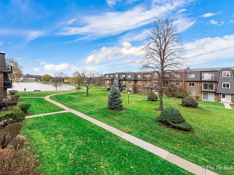 9407 Bay Colony Dr #2W — Photo 13