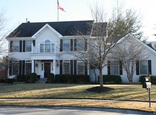 1189 Lockett Rd, Saint Louis, MO 63131