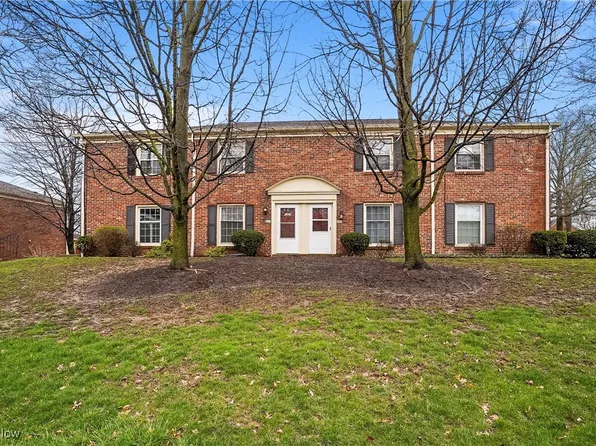 1305 W Market St, Akron, OH 44313