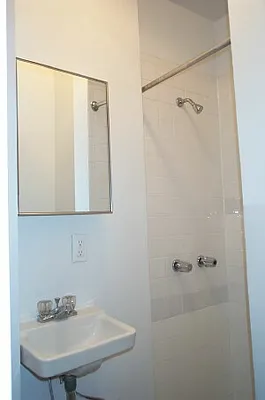 Rented by Tower Brokerage | media 25