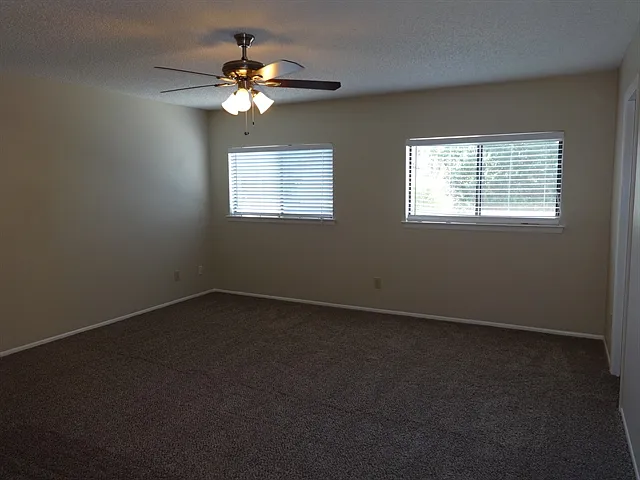 4611 Camas — Photo 4