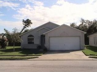 2476 Hidden Pine Ln NE, Palm Bay, FL 32905
