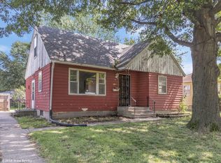 3847 Cambridge St, Des Moines, IA 50313