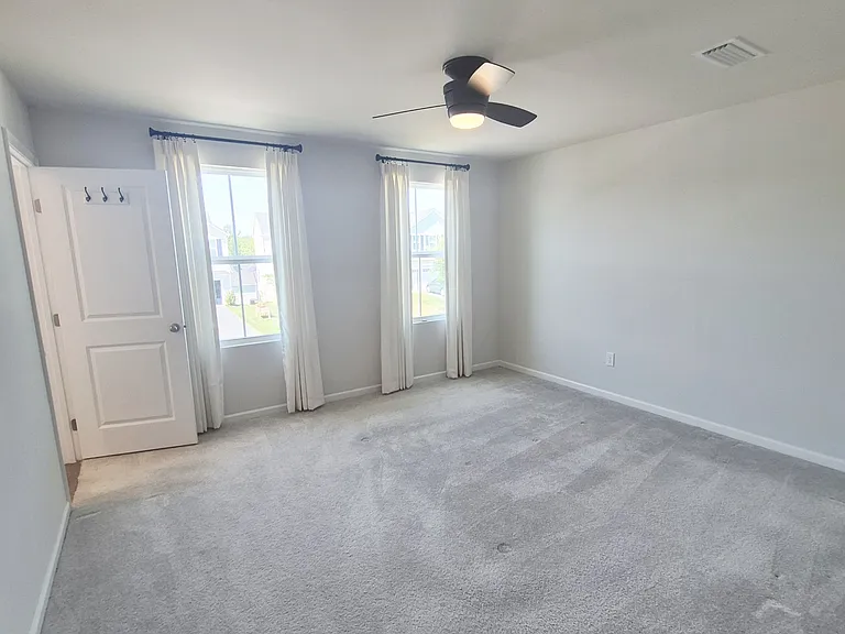 130 Robinia Rd — Photo 14