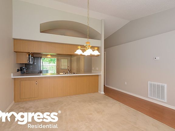 4th image of 38235 Eucalyptus Dr