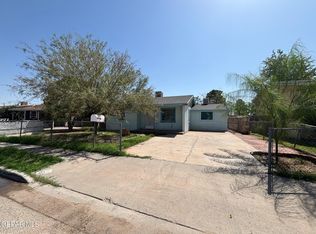 212 Red Robin Dr, El Paso, TX 79915