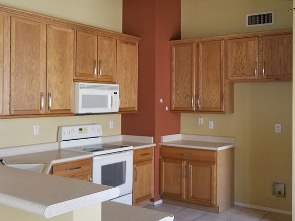 4th image of 13041 W Avalon Dr