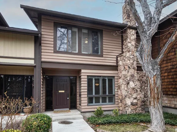 1465 Foster Dr, Reno, NV 89509