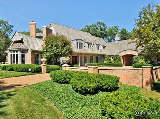 1 Old Hunt Rd, Northfield, IL 60093