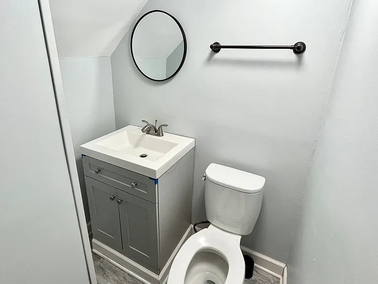 56 Hillside Pl #1 — Photo 30