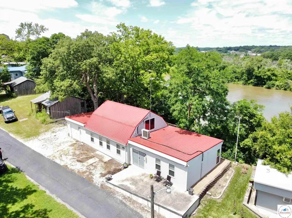31045 Highline Dr, Warsaw, MO 65355