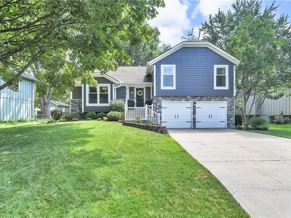 2115 E 153rd Ter, Olathe, KS 66062