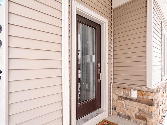 5th image of 9913 Autumn Breeze Road