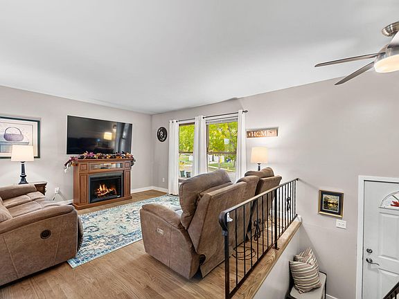 3rd image of 1509 Monticello Park Dr