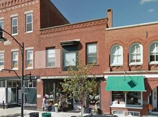 108 Main St #B, Newmarket, NH 03857