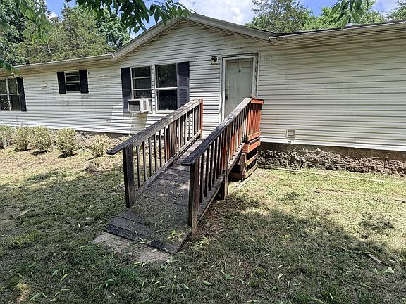 3rd image of 137 Chaney Blvd