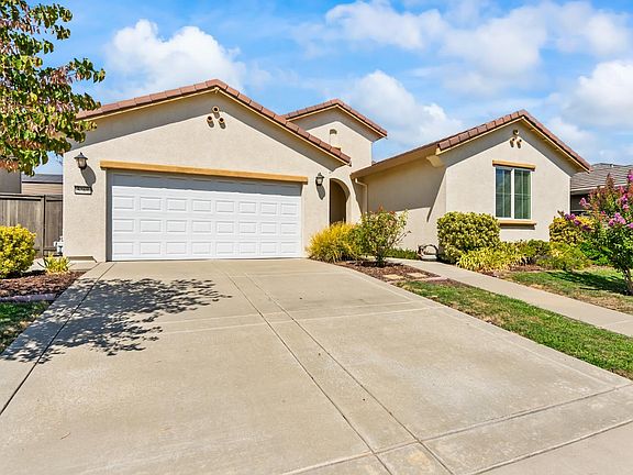 4th image of 5368 Otter Pond Way
