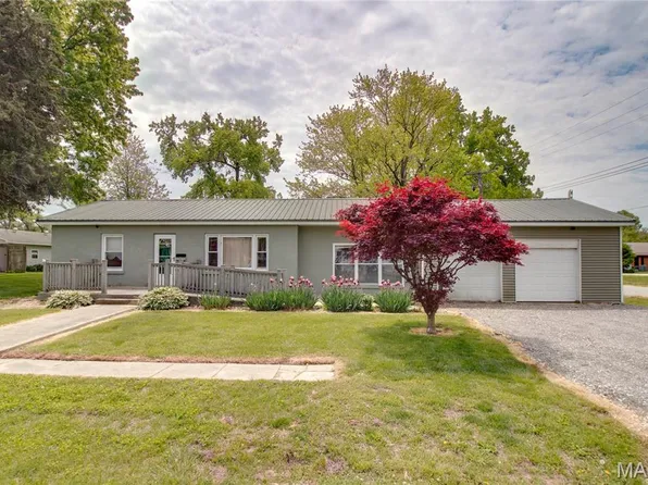 1010 Walnut St, Greenfield, IL 62044